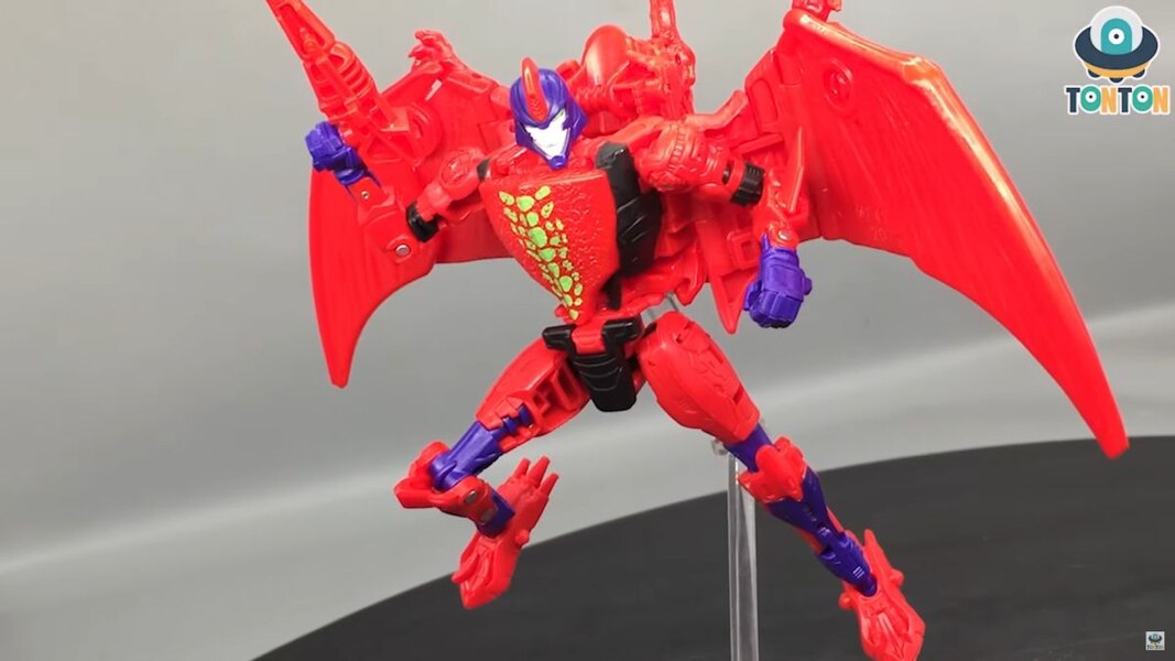 Transformers Legacy Terrorsaur Beast Wars Toy Colors In Hand Image  (18 of 28)